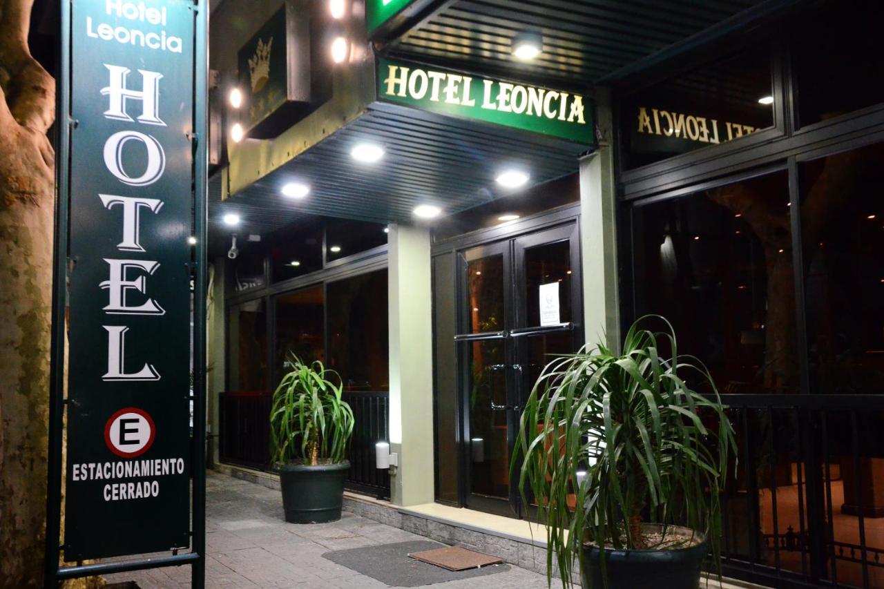 Hotel Leoncia Colonia del Sacramento Exterior photo